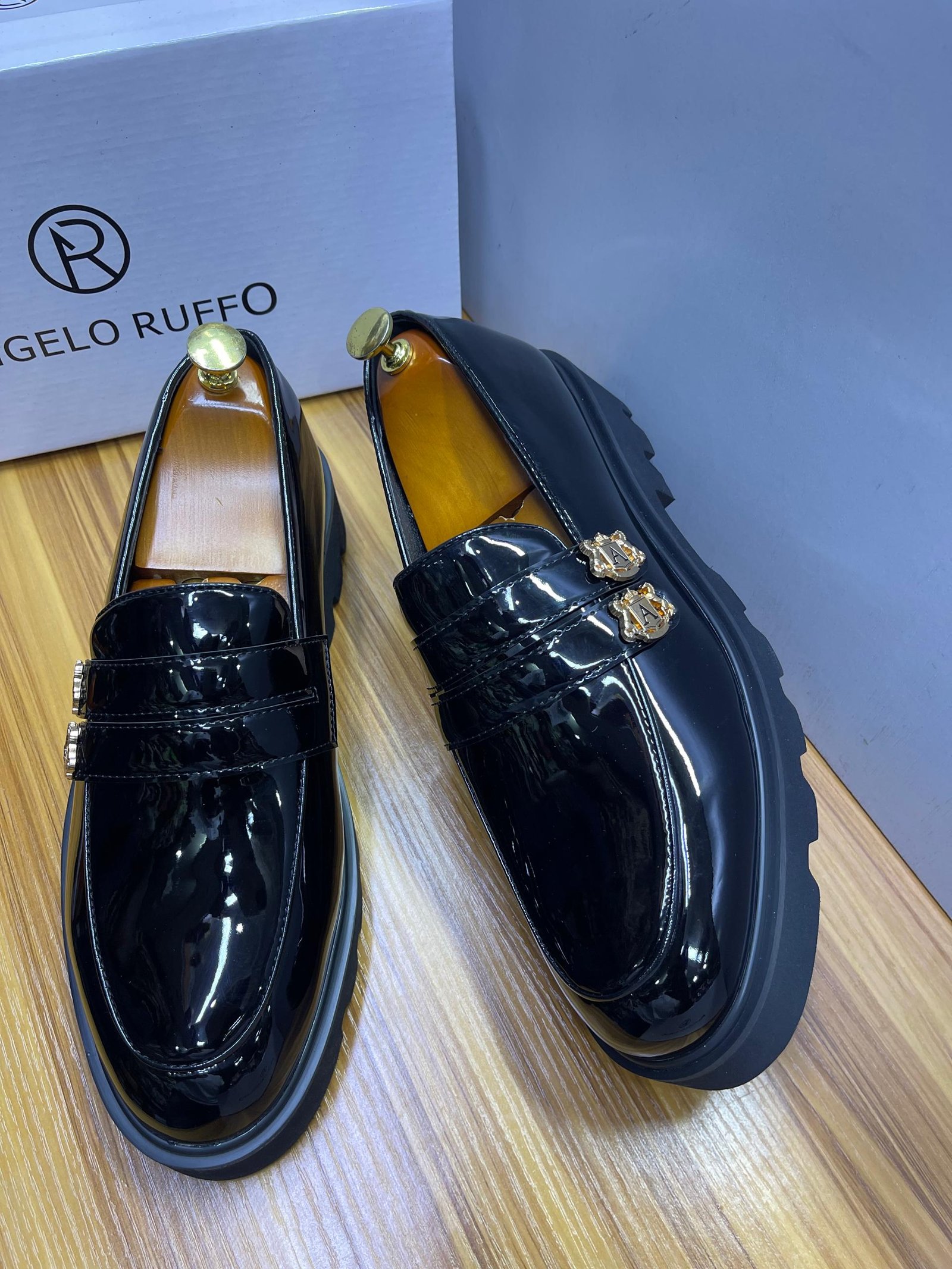 Men loafers Shoe ( Men footwear)